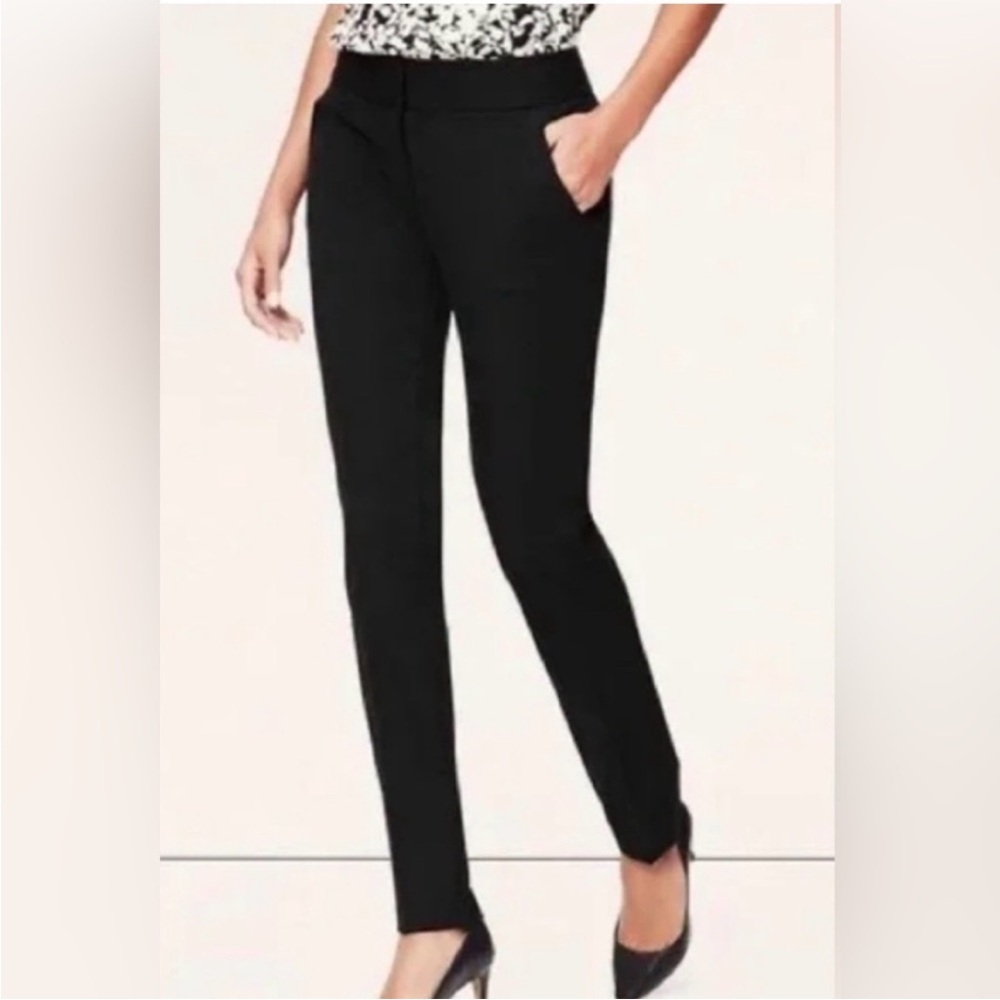 LOFT Julie’s Skinny Black Straight Leg